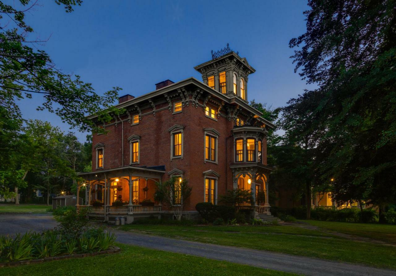 Rosemont Inn Utica Ngoại thất bức ảnh