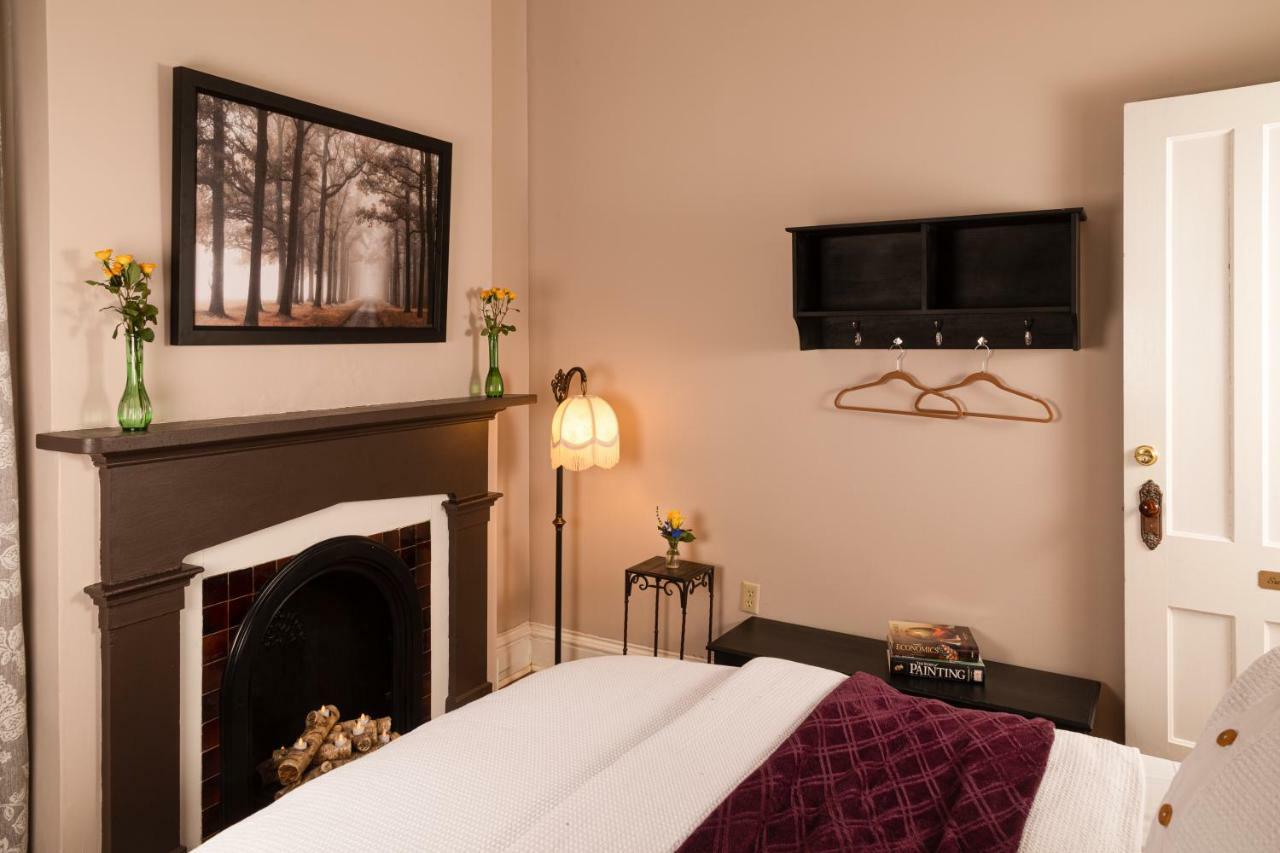 Rosemont Inn Utica Ngoại thất bức ảnh