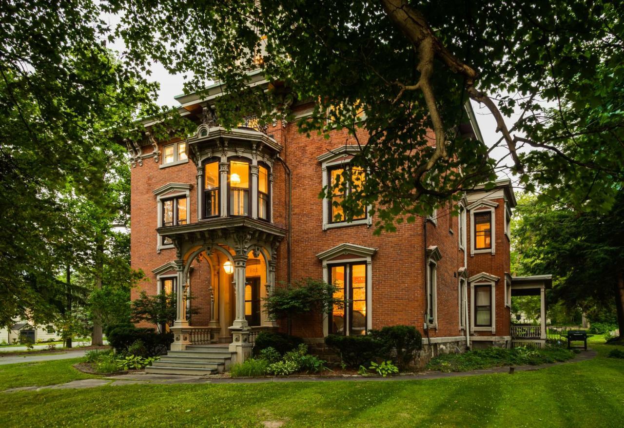 Rosemont Inn Utica Ngoại thất bức ảnh