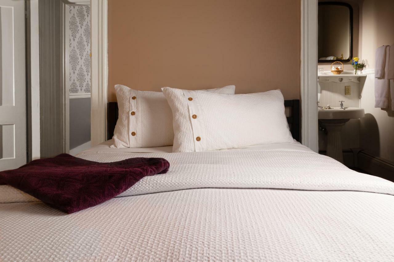 Rosemont Inn Utica Ngoại thất bức ảnh
